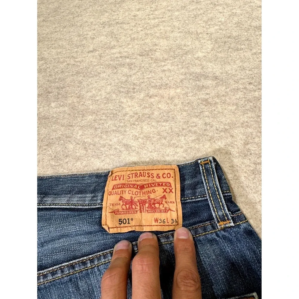 Levis 501 Original Fit Straight Jeans Mens 36x34 Blue Denim Cotton‎ Button Fly
